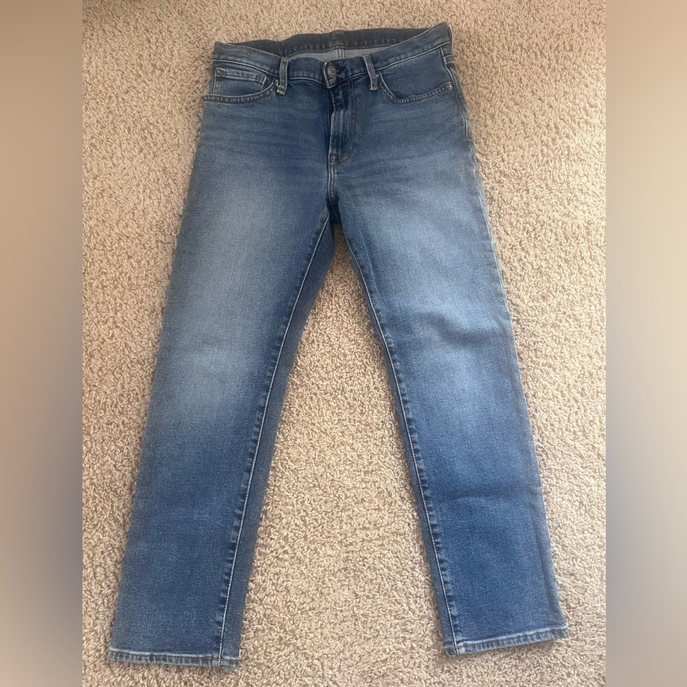 GAP Men's Straight Fit Medium Wash 30x28